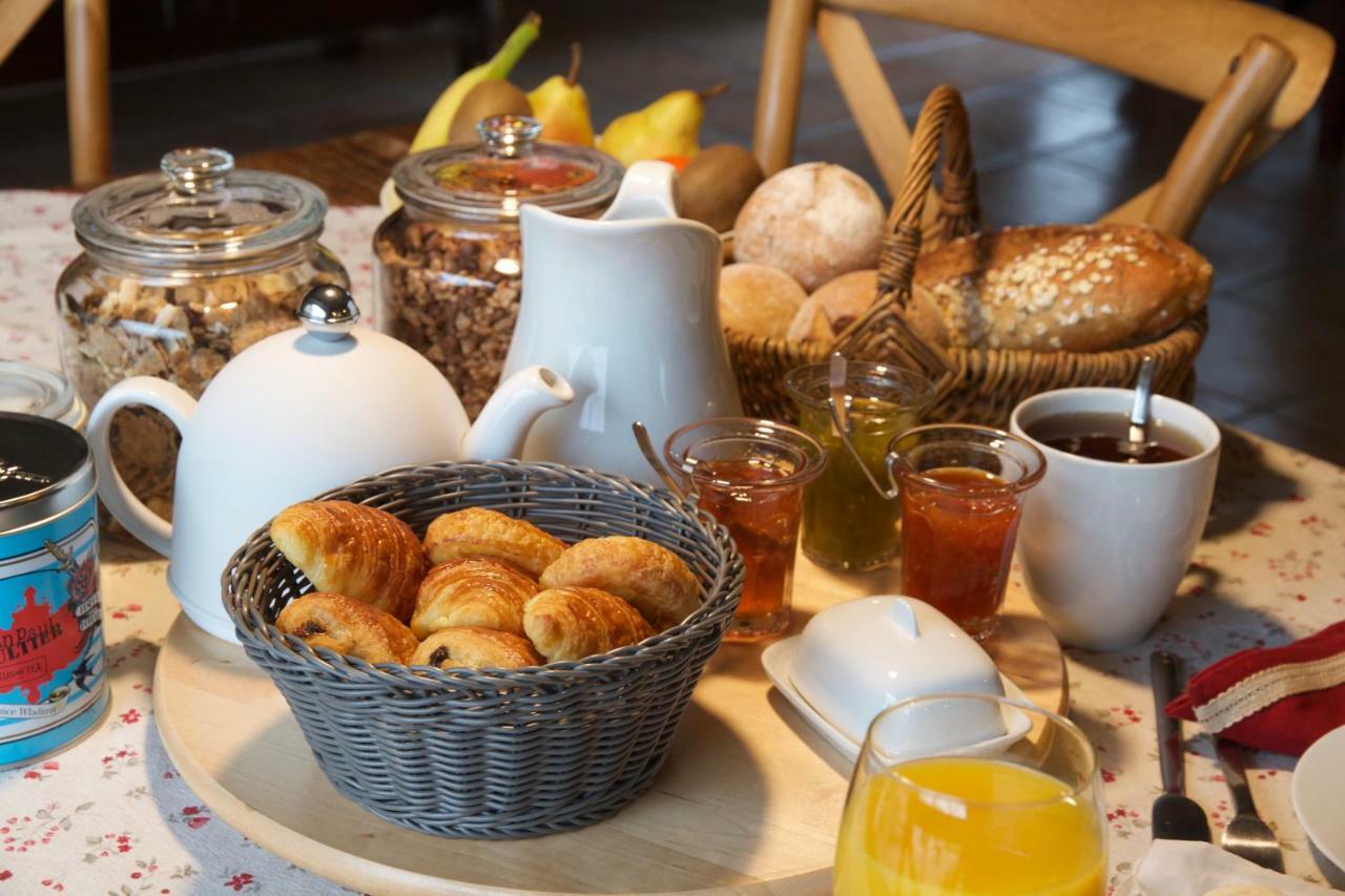 Bed and Breakfast Le Manoir Du Pont Senot Noron-la-Poterie Экстерьер фото